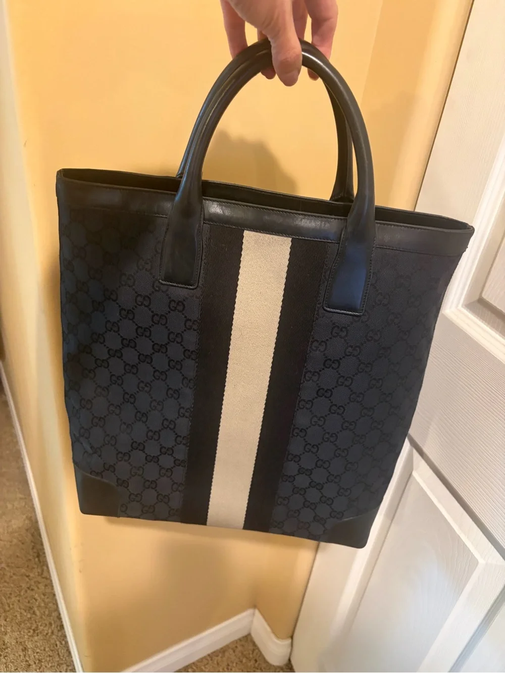 Gucci tote bag